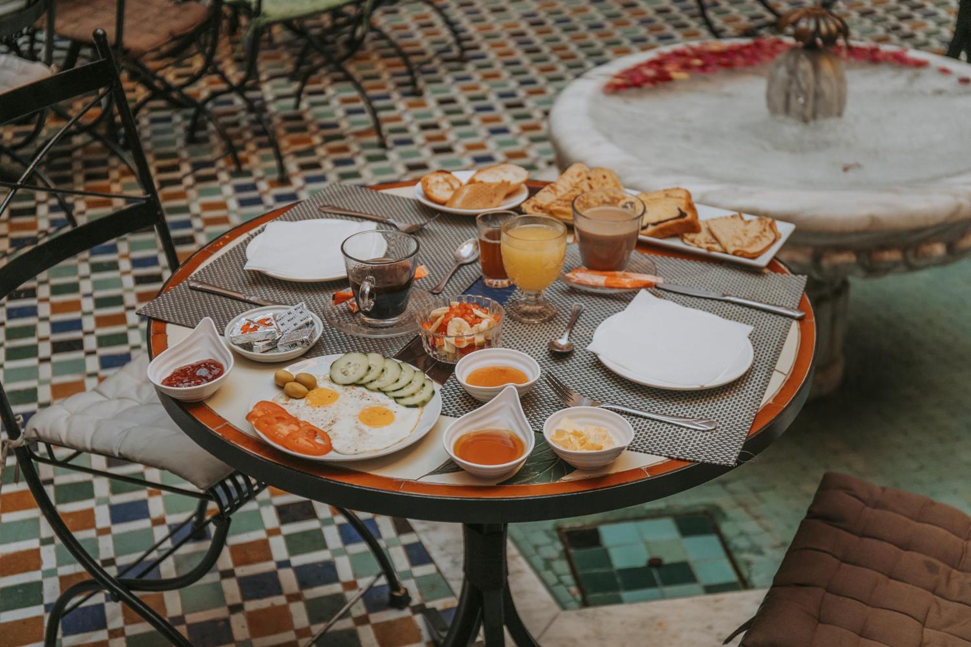 Riad Le Perroquet Bleu Suites & Spa Маракеш Екстериор снимка